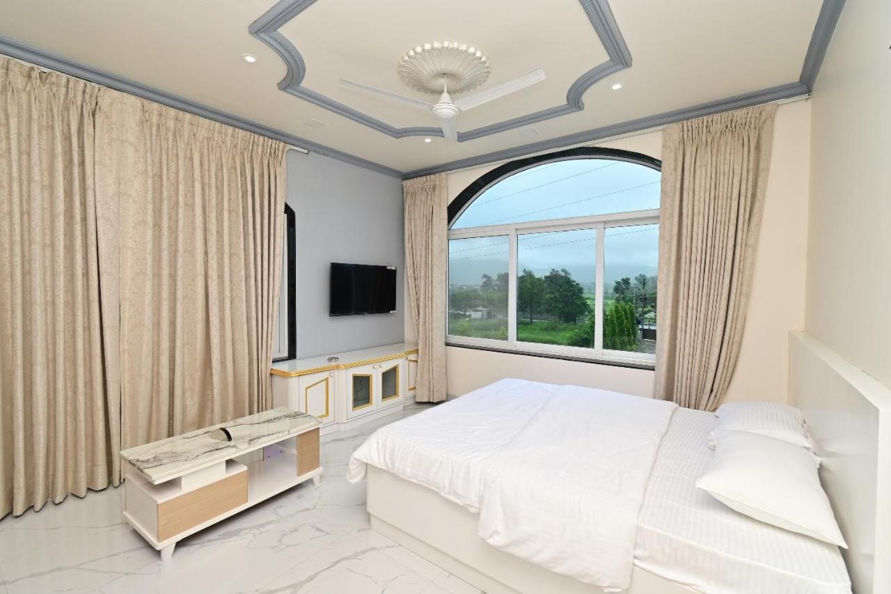 Vedika Garden Hotel Lonavala Ngoại thất bức ảnh