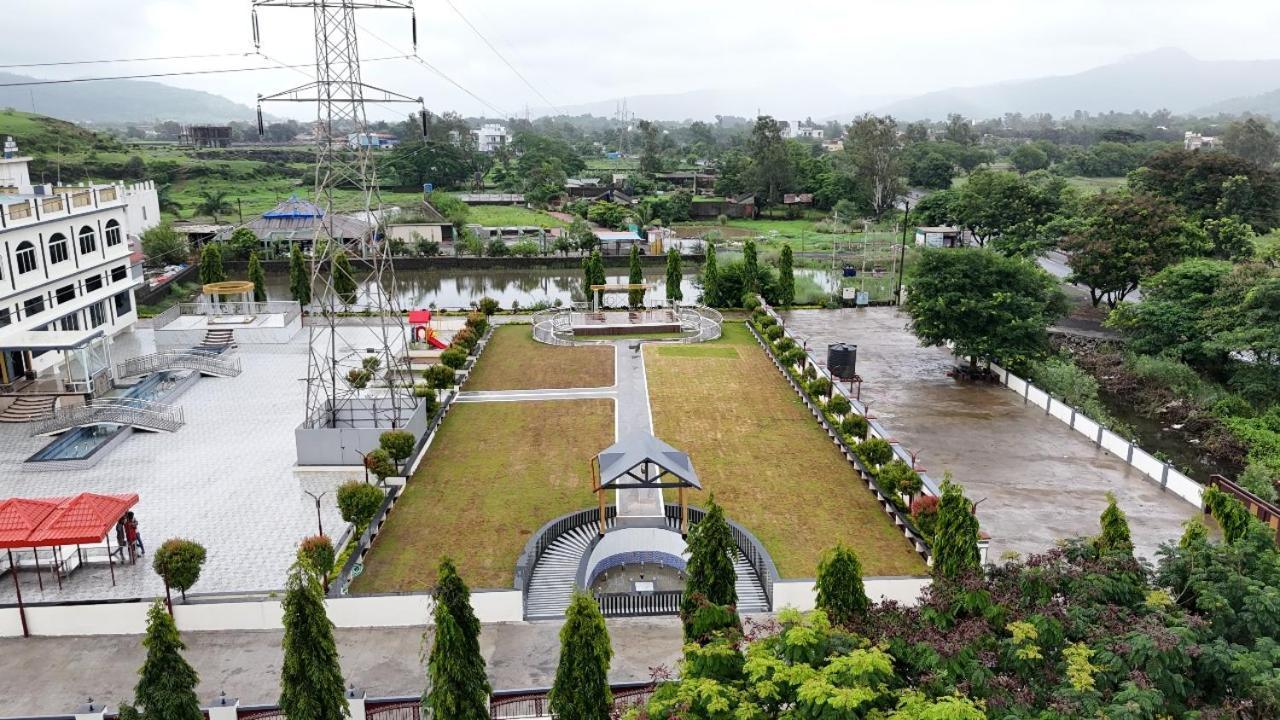 Vedika Garden Hotel Lonavala Ngoại thất bức ảnh